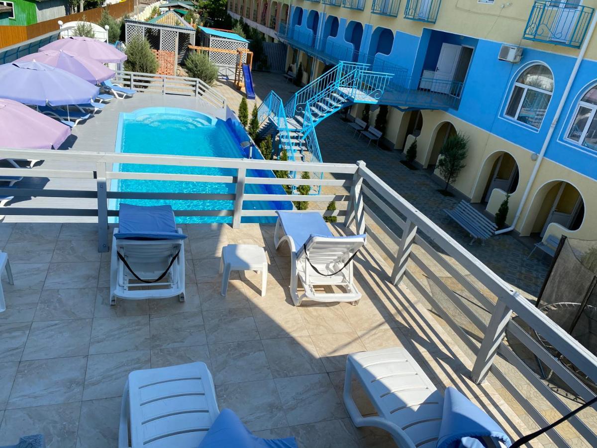 Aquamarin Hotel Zatoka Ngoại thất bức ảnh