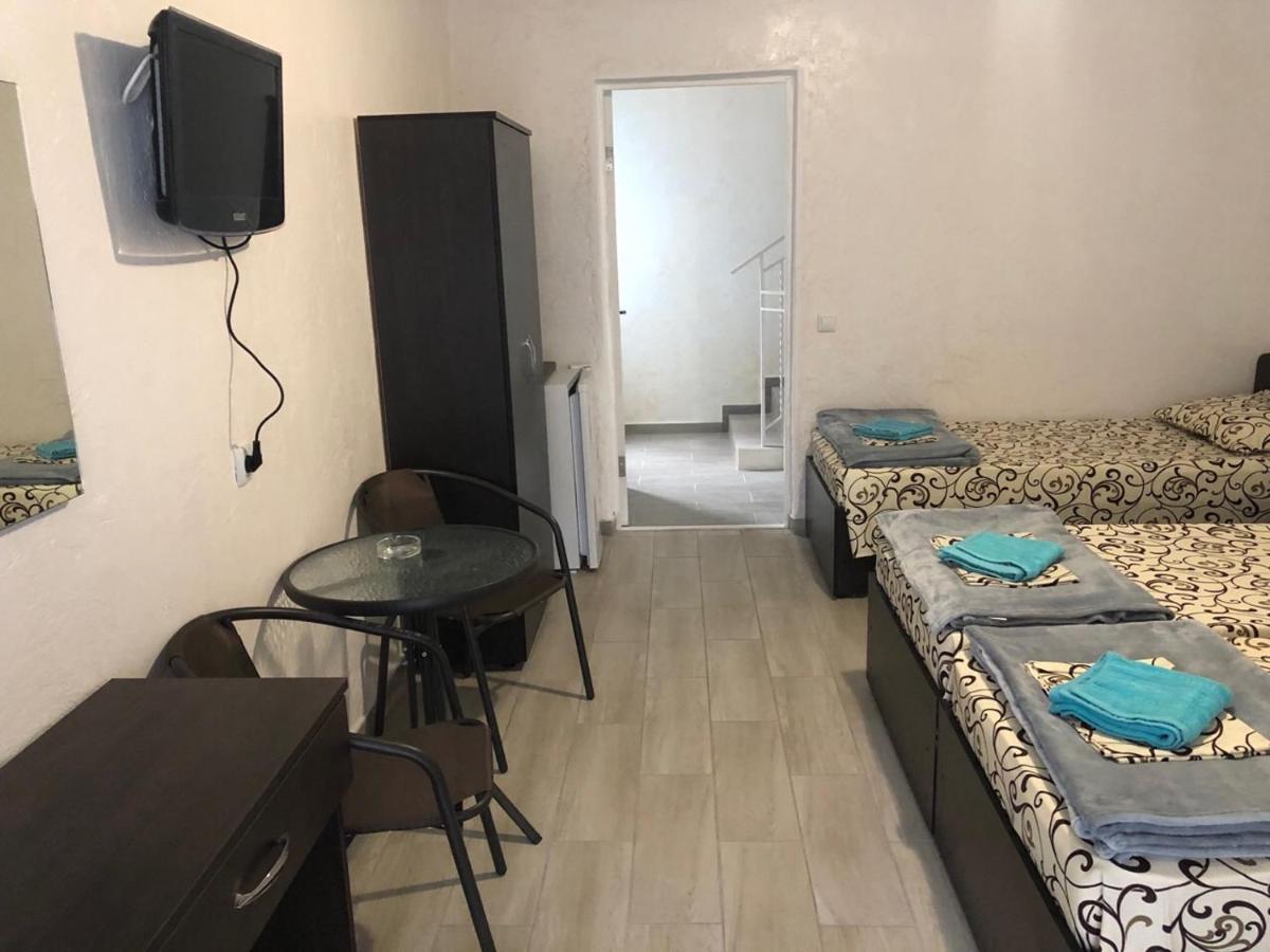 Aquamarin Hotel Zatoka Ngoại thất bức ảnh