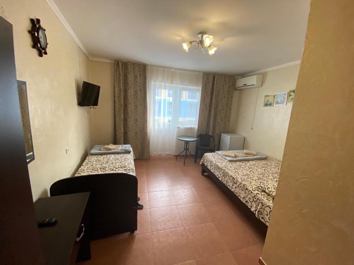 Aquamarin Hotel Zatoka Ngoại thất bức ảnh